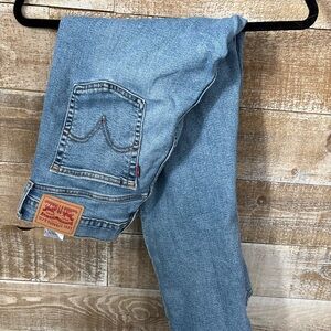 Levi's wedgie straight